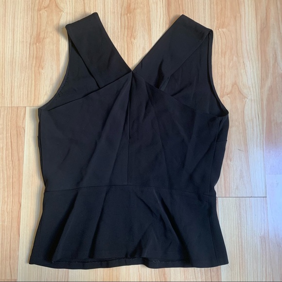 A.L.C. Size 6 Black Sleeveless Top Front Zip - Picture 2 of 6